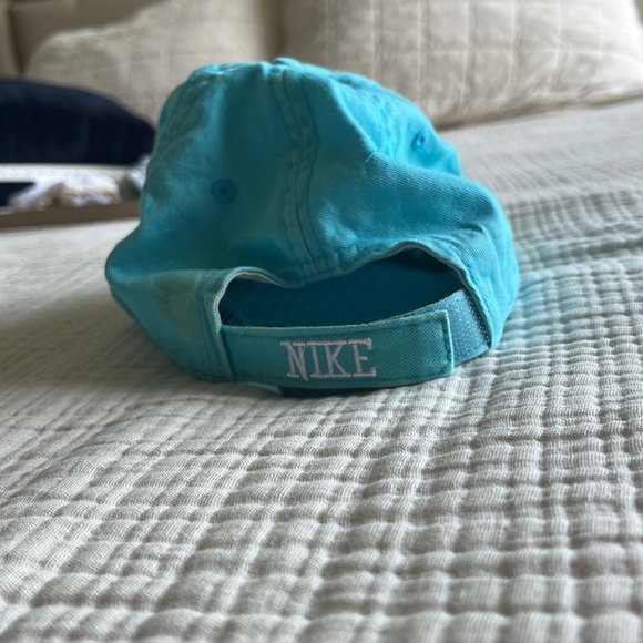 Vintage Nike baseball Hat - Picture 3 of 4